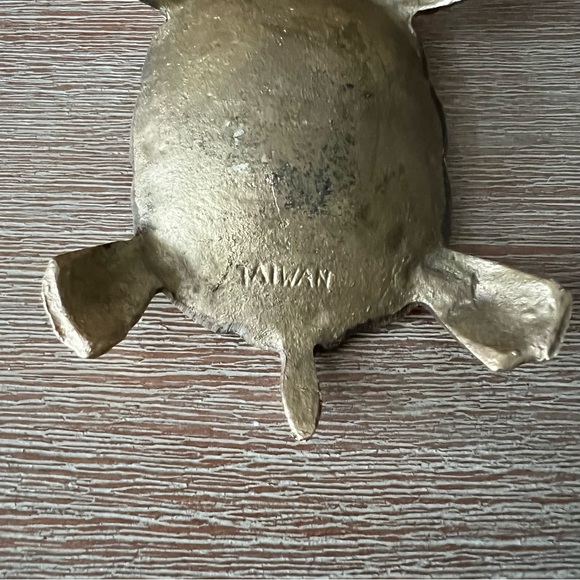 Vintage Solid Brass Turtle Trinket Dish Made in Taiwan - Picture 8 of 8